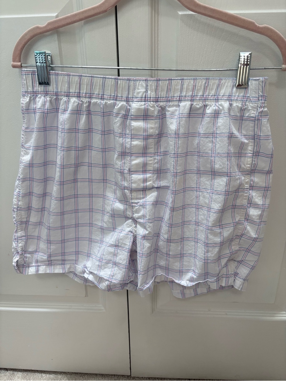 ⭐️3/$20 Banana Republic White PJ Shorts with Pink and Blue Plaid
